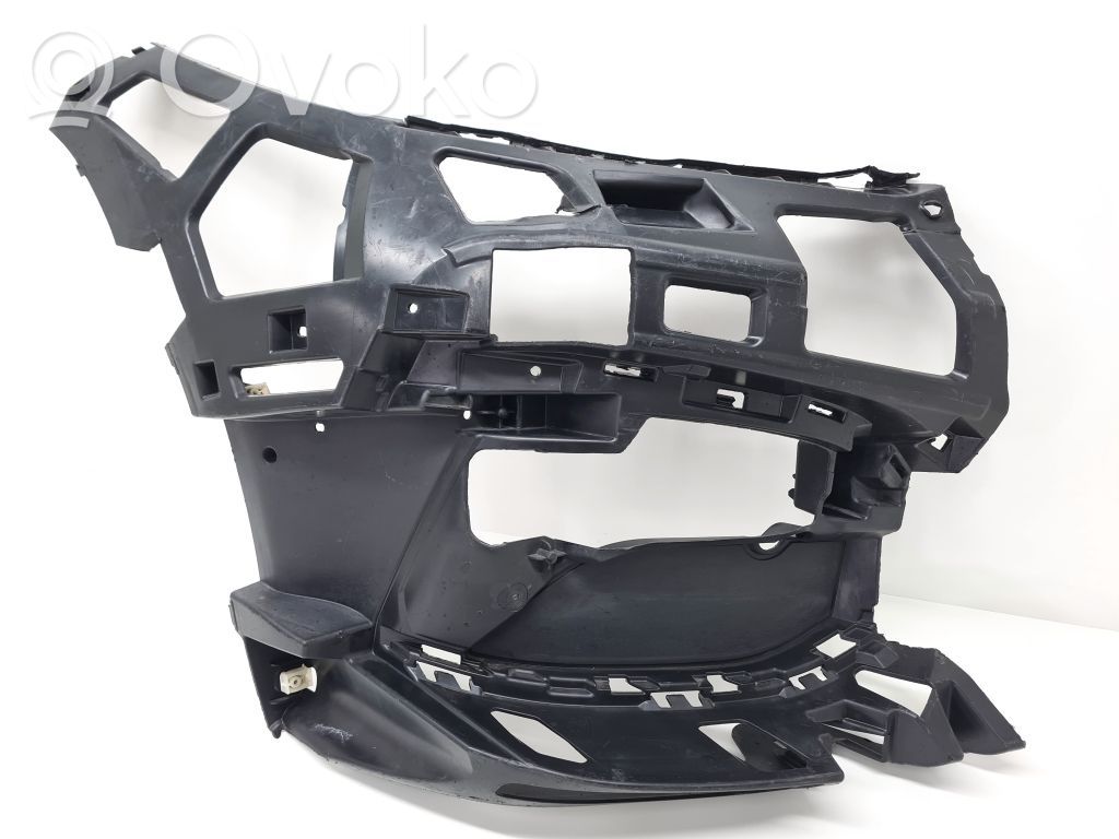 BMW 1 F40 Front bumper mounting bracket 
