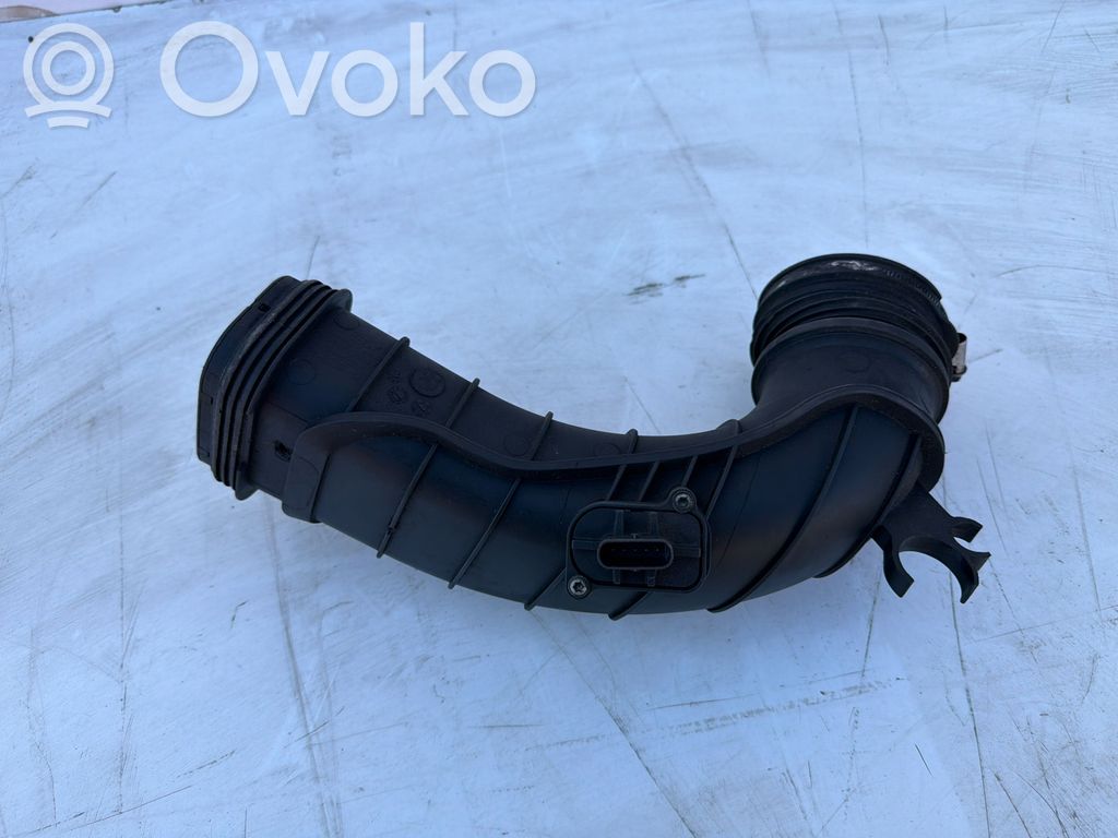 BMW 5 F10 F11 Rura / Wąż dolotowy powietrza 