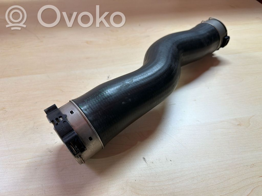 BMW 5 F10 F11 Furtun/conductă intercooler 