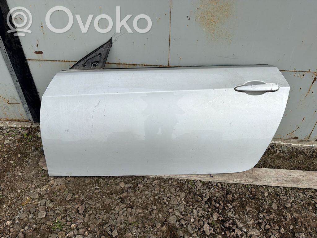 Ovi (2-ovinen coupe)