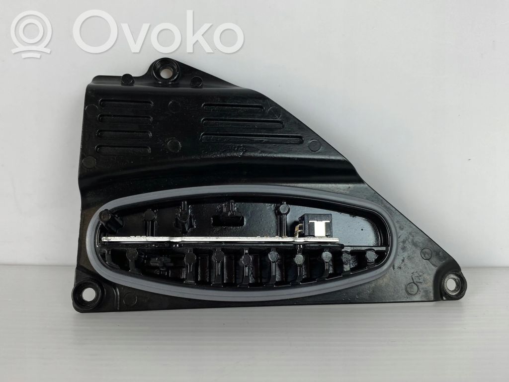 Volkswagen Transporter - Caravelle T6 Modul control cu balast LED 