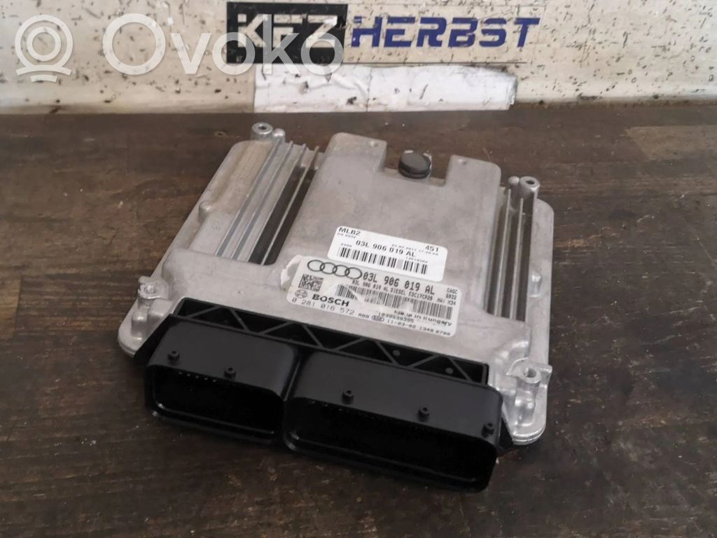 Audi A4 S4 B8 8K Engine control unit/module 