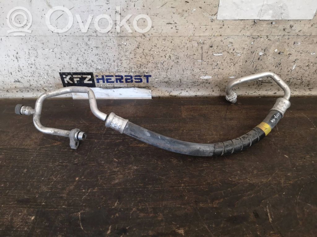 Mazda MX-3 Ilmastointilaitteen putki (A/C) 