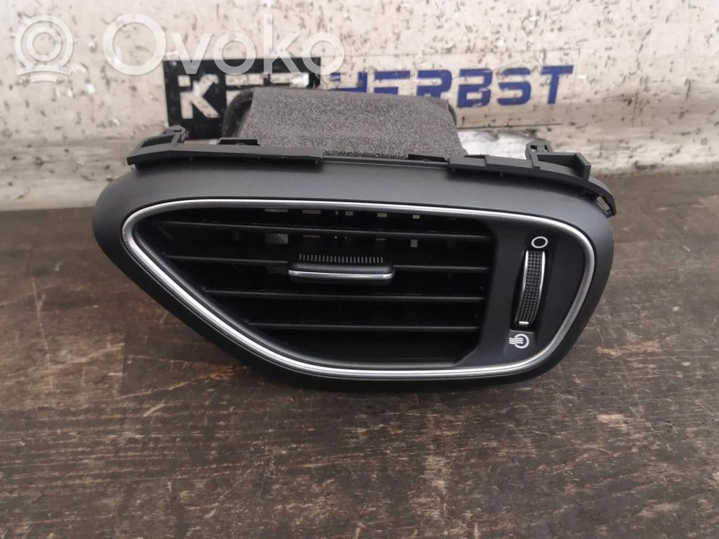 Hyundai i30 Rejilla de ventilación central del panel 