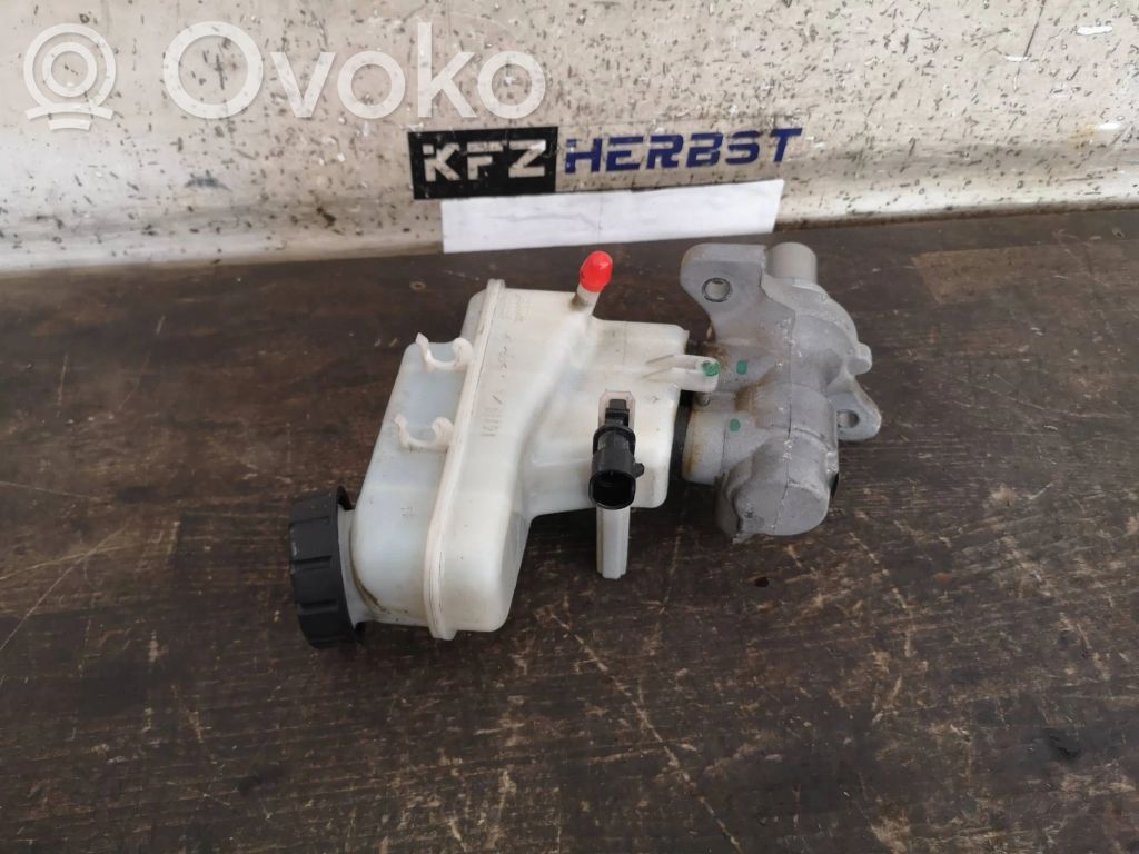 Opel Meriva B Pääjarrusylinteri 