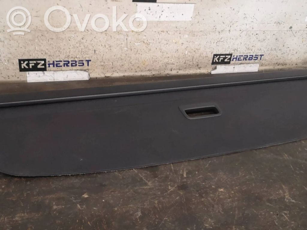 Volkswagen Golf VI Hattuhylly 
