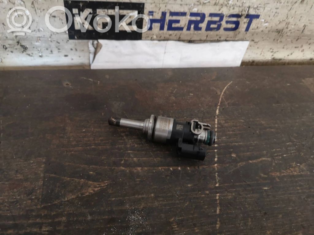 Ford Focus Fuel injector 