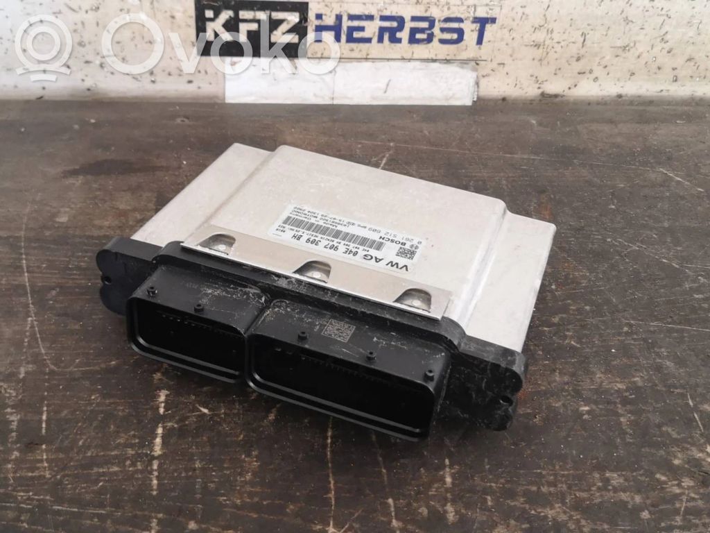 Volkswagen Golf VII Engine control unit/module 