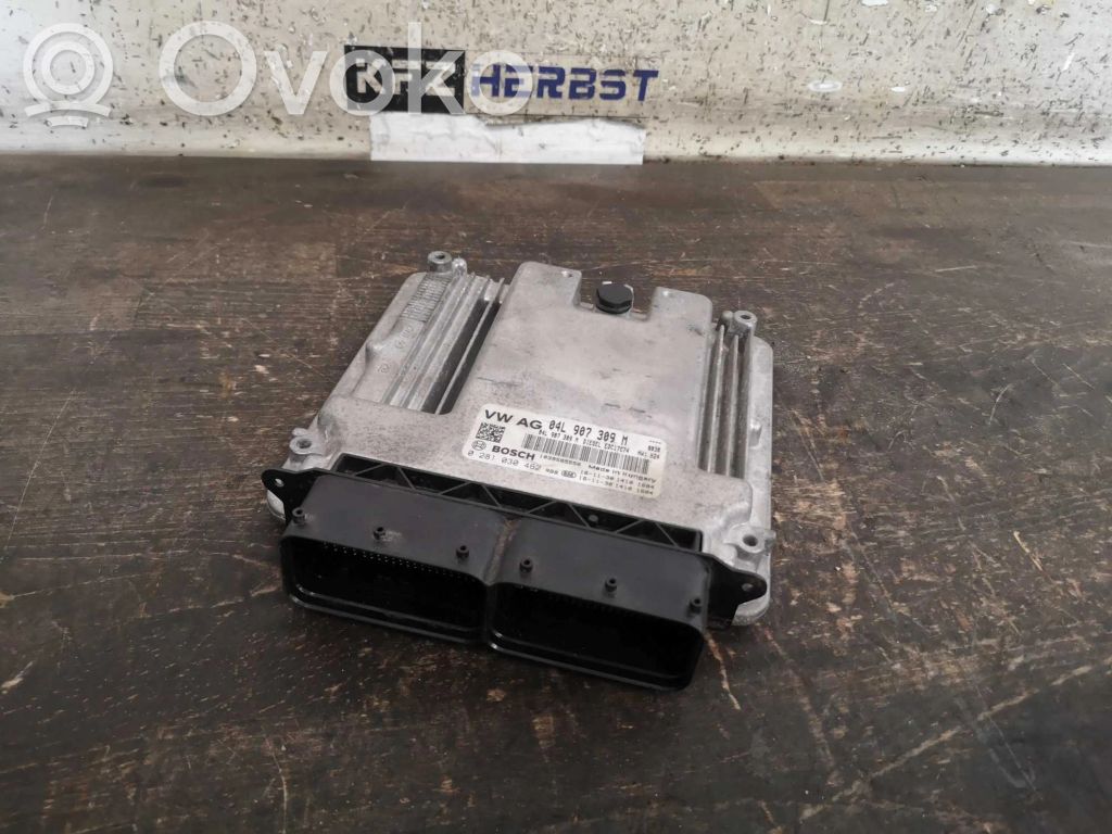Volkswagen PASSAT B8 Engine control unit/module 