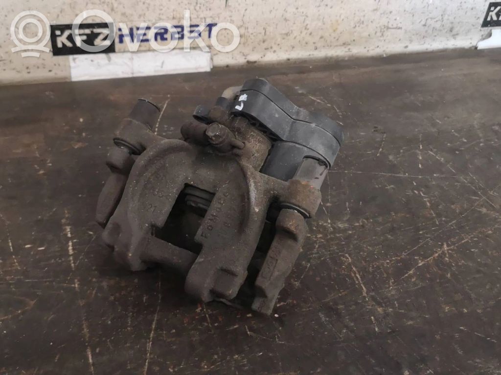 Ford Galaxy Задний суппорт 