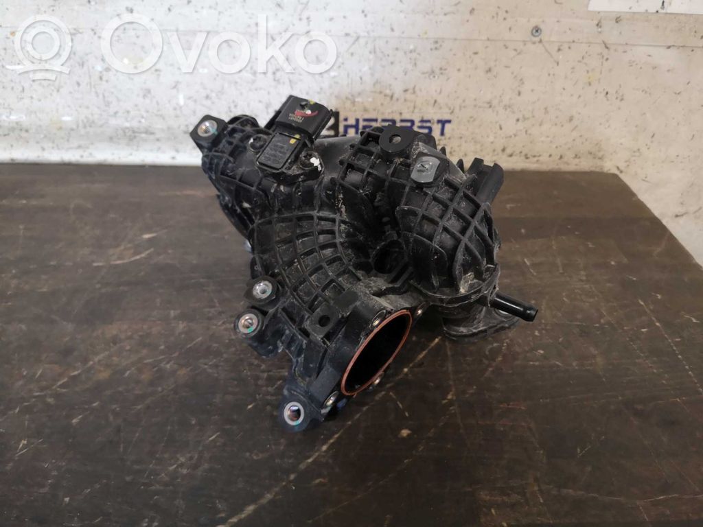 Hyundai i30 Ansaugbrücke Ansaugkrümmer 
