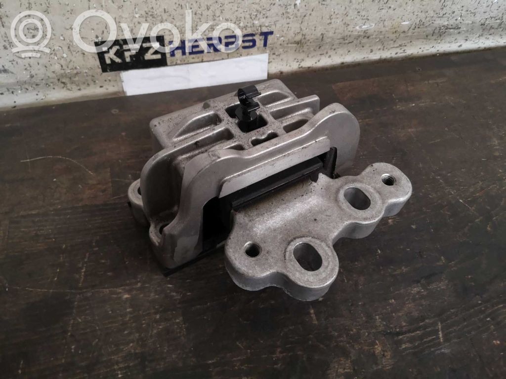Support de boîte de vitesses   GK217M124AE,GK217M124AE,GK217M124AE