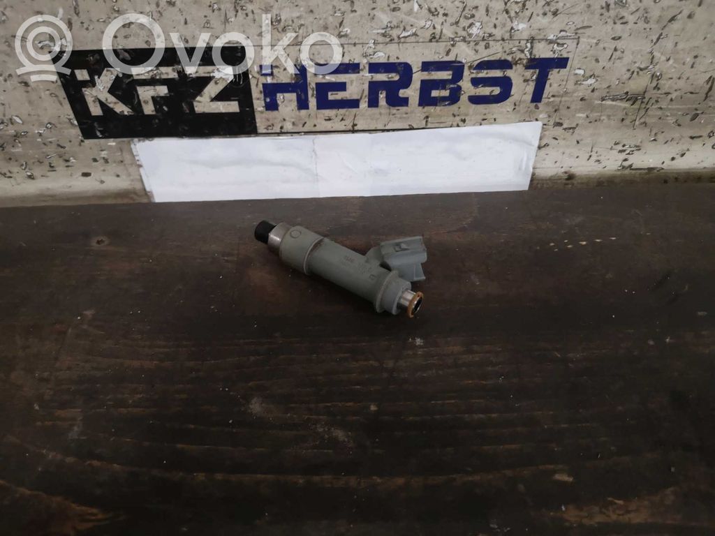 Peugeot 107 Inyector de combustible 