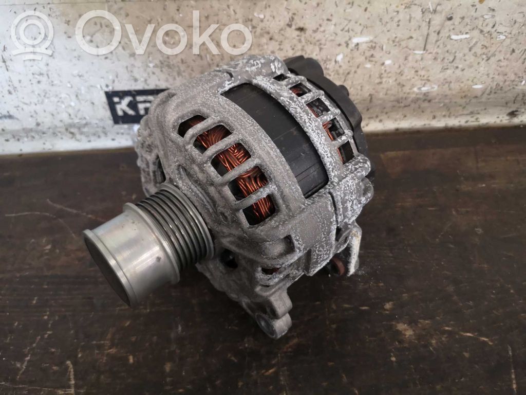 Volkswagen Golf VII Generator/alternator 