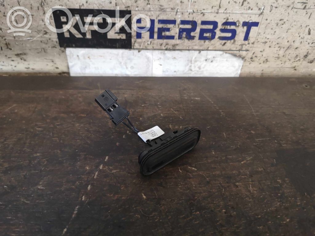 Opel Astra J Fuel tank opening switch 