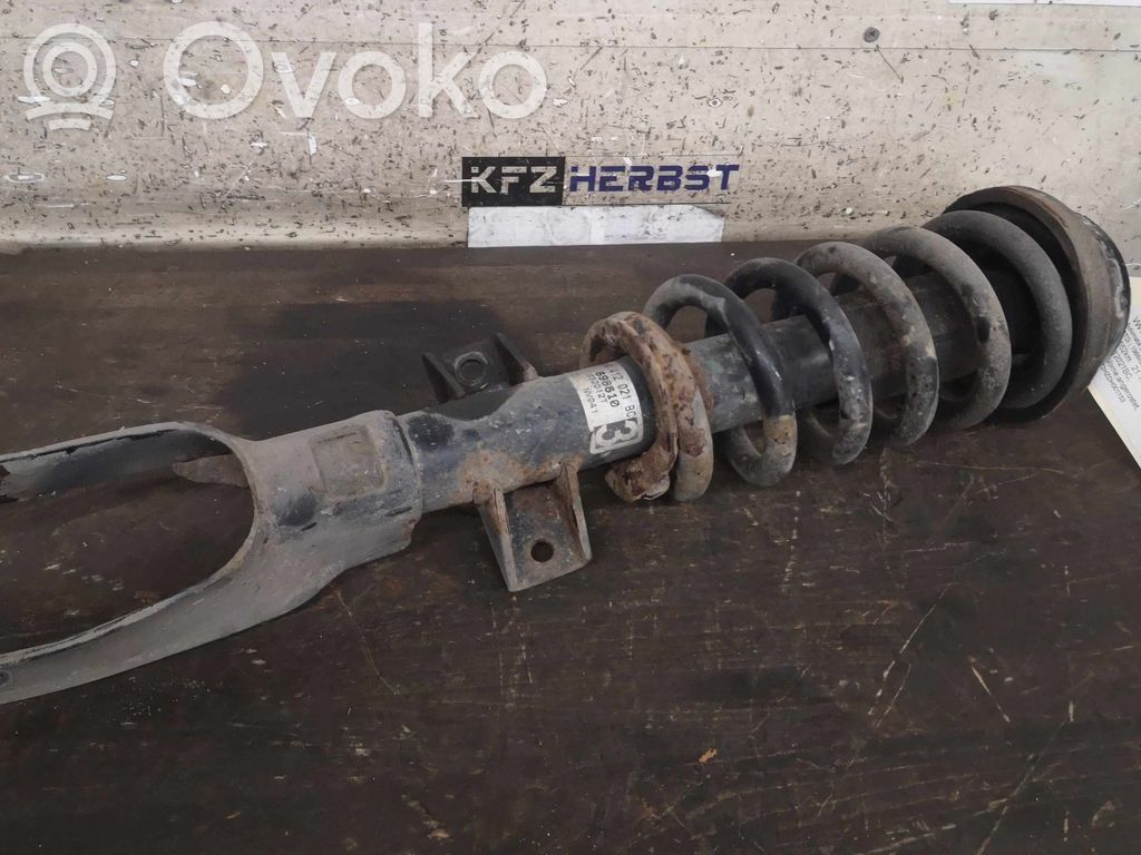Volkswagen Amarok Amortyzator osi przedniej ze sprężyną 