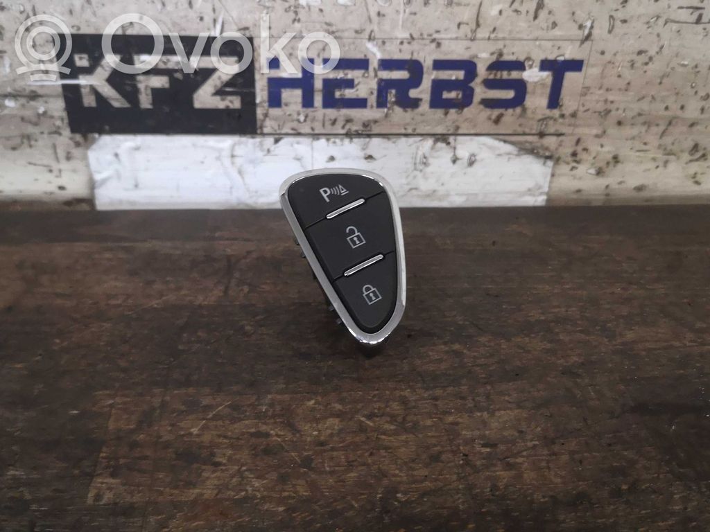 Opel Corsa E Interruptor del sensor de aparcamiento (PDC) 
