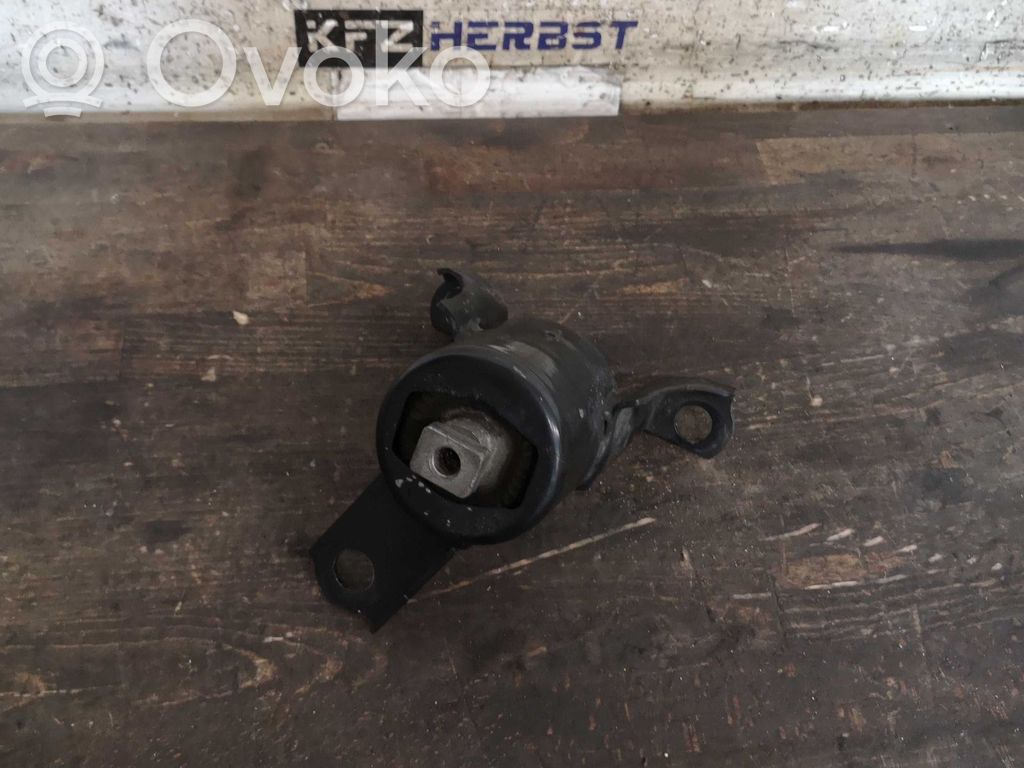Ford B-MAX Engine mount bracket 