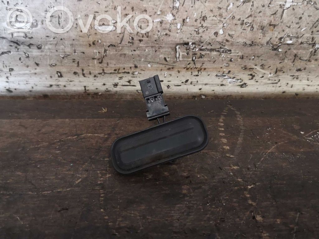 Opel Astra J Fuel tank opening switch 