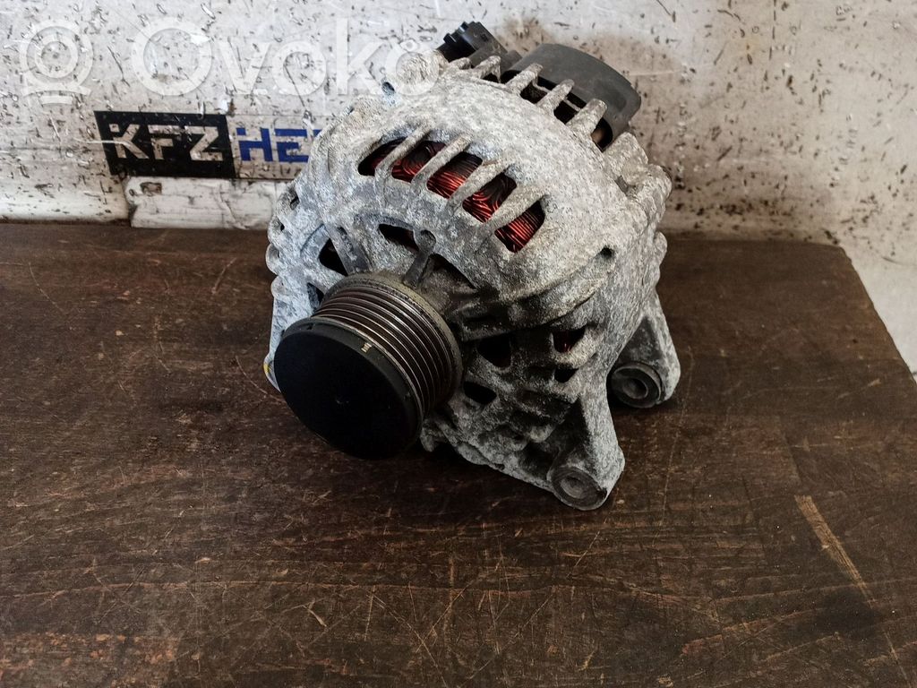 Peugeot 208 I Alternador 