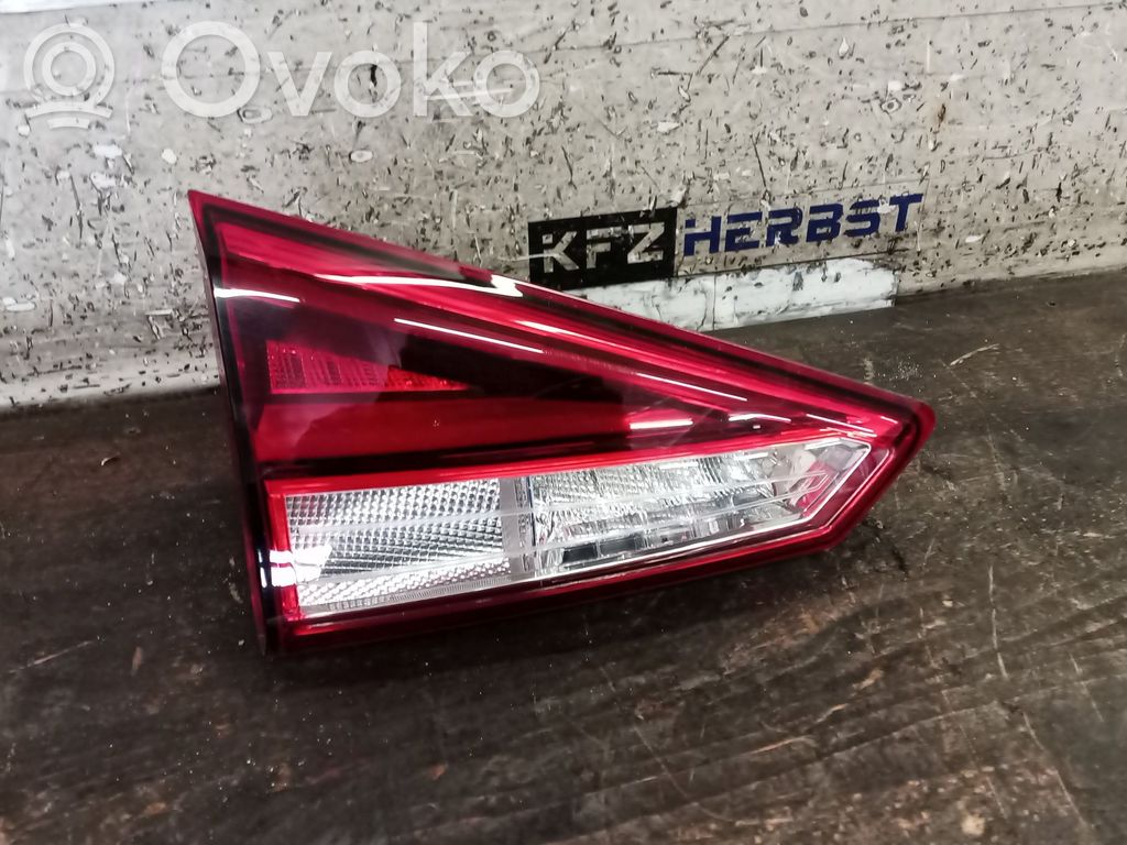 Lampa tylna   6F9945307D,6F9945307D,6F9945307D