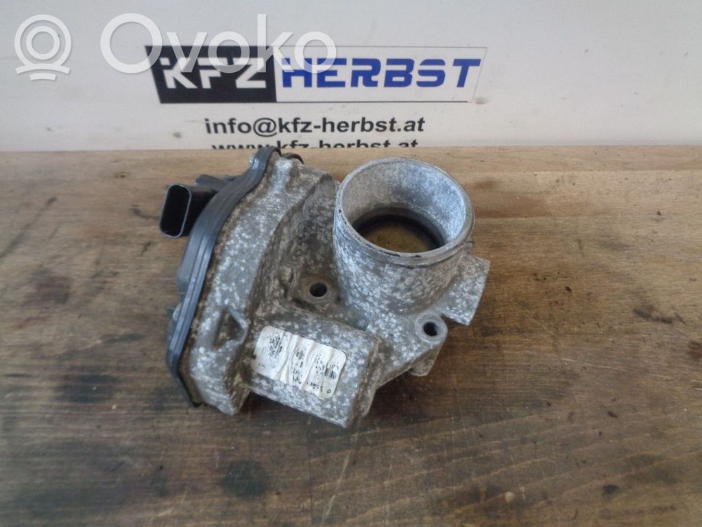 Ford Focus Дроссель 