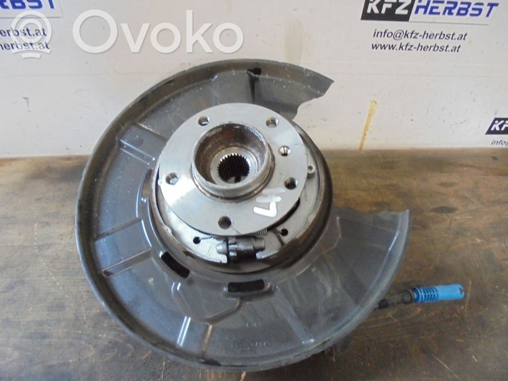 Stub axle   6788053,6788053