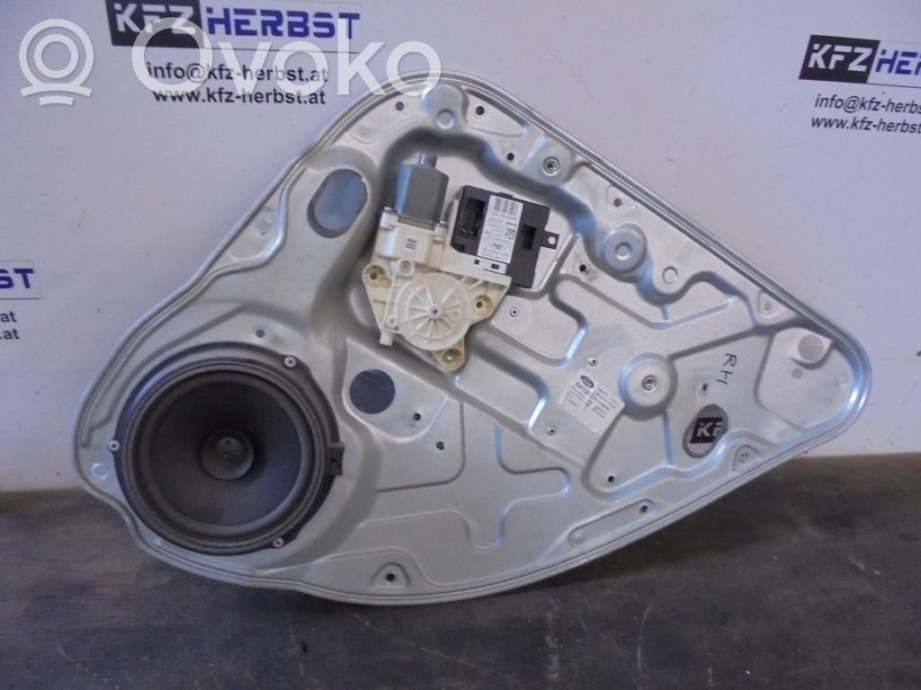 Ford Focus Mecanismo para subir la puerta trasera sin motor 