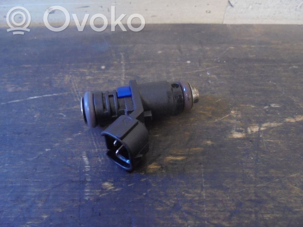 Volkswagen Polo V 6R Inyector de combustible 