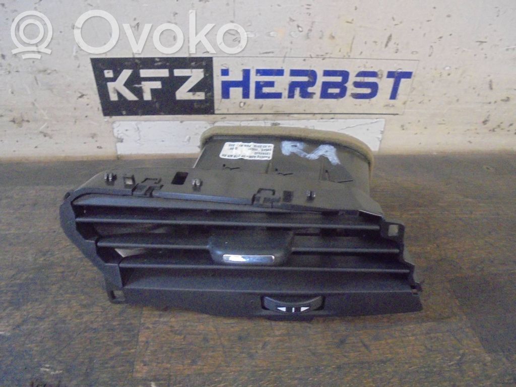 Opel Corsa E Rejilla de ventilación central del panel 