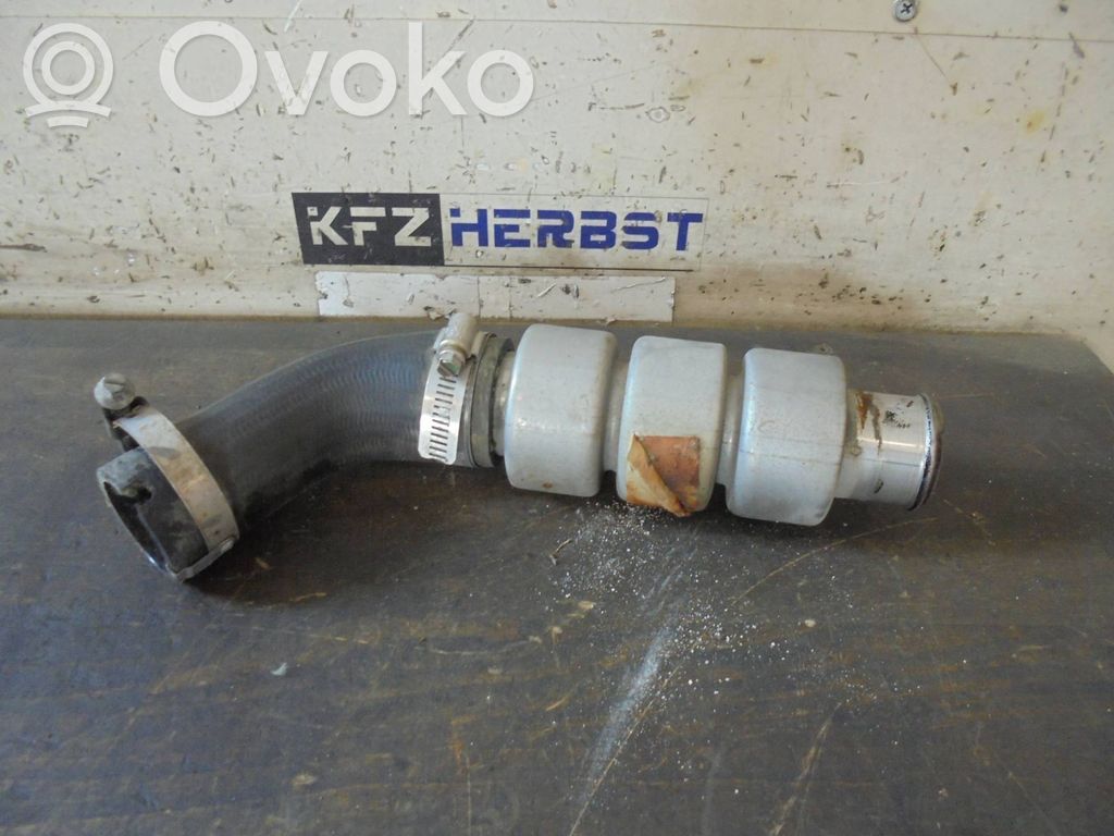 Air intake hose/pipe