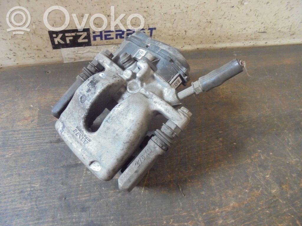 Mercedes-Benz A W176 Pinza del freno posteriore 