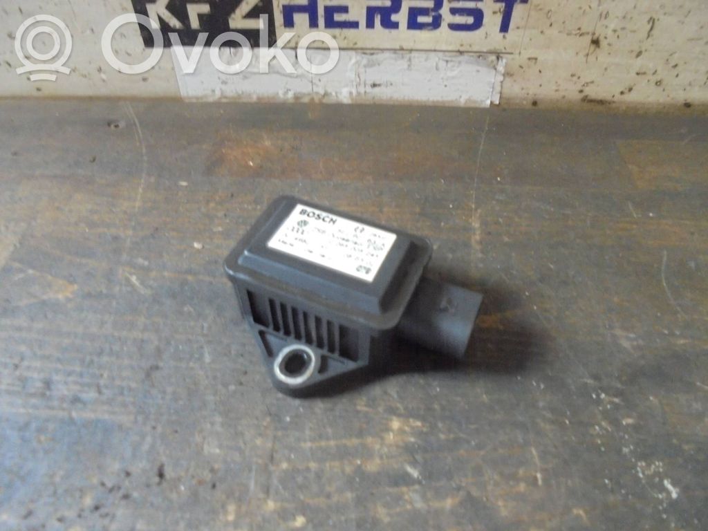 ESP Drehratensensor Querbeschleunigungssensor   8E0907637A,8E0907637A,0265005245,0265005245,8E0907637A