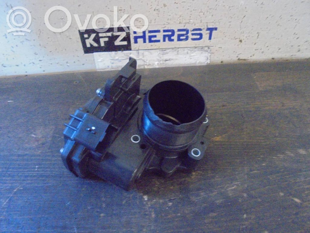 Ford Kuga II Throttle body valve 