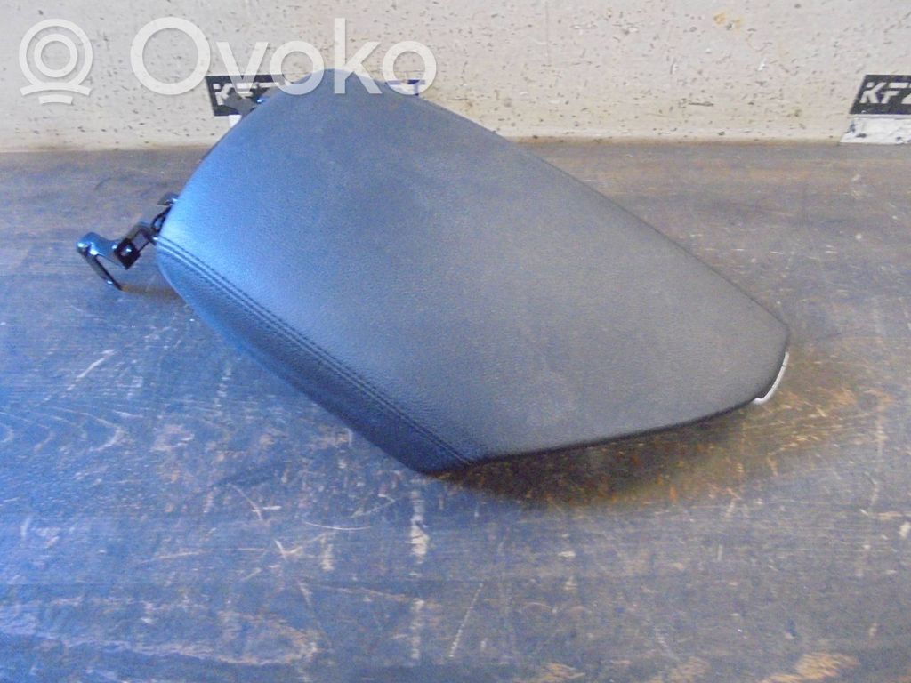 Hyundai i40 Podłokietnik tunelu środkowego 