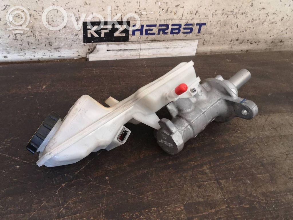 Mazda 3 III Master brake cylinder 
