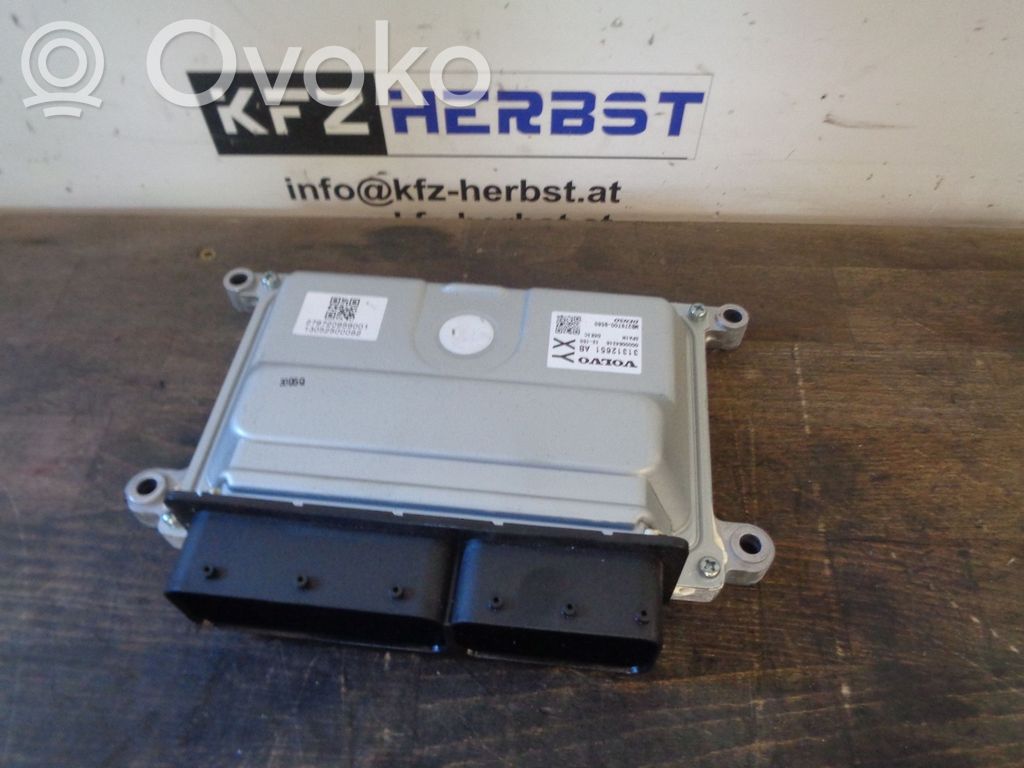 Volvo V40 Cross country Engine control unit/module 
