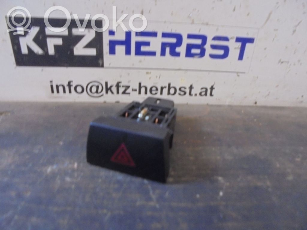 KIA Cerato Hazard light switch 