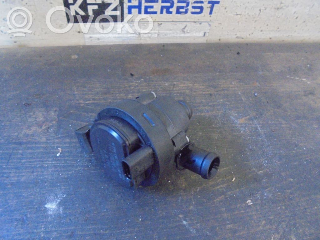 Audi A3 S3 8V Bomba de agua 
