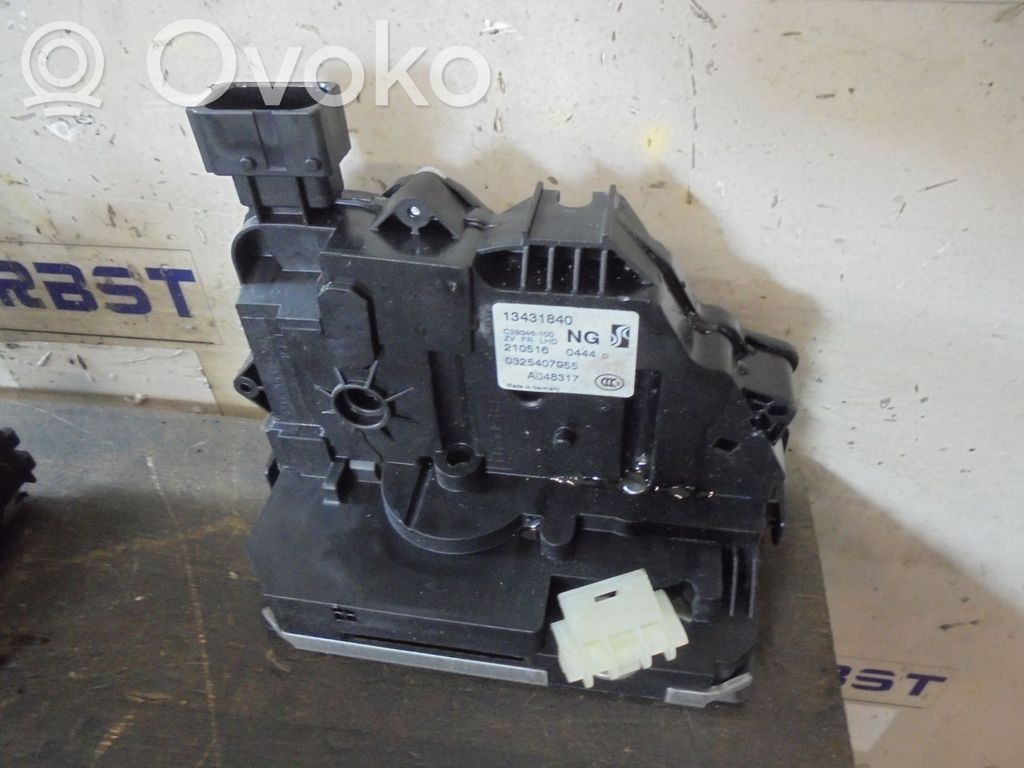 Opel Corsa E Etuoven lukko 