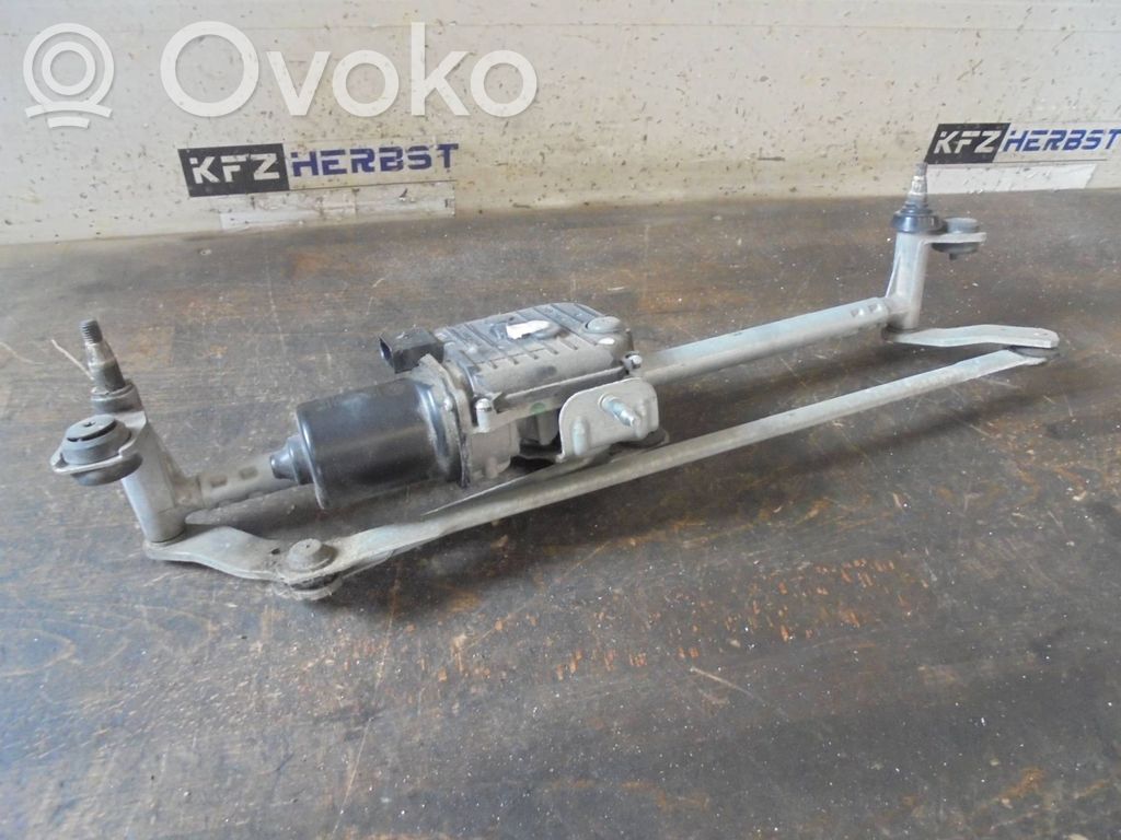 Volkswagen Scirocco Front wiper linkage and motor 
