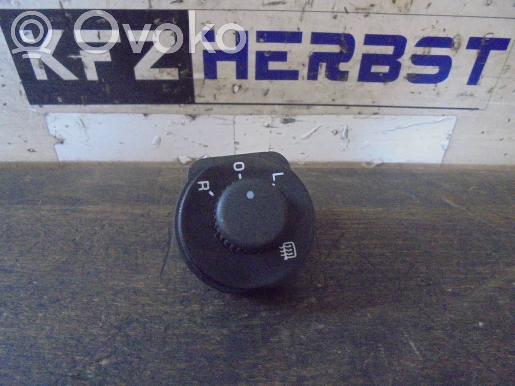 Volkswagen Scirocco Wing mirror switch 