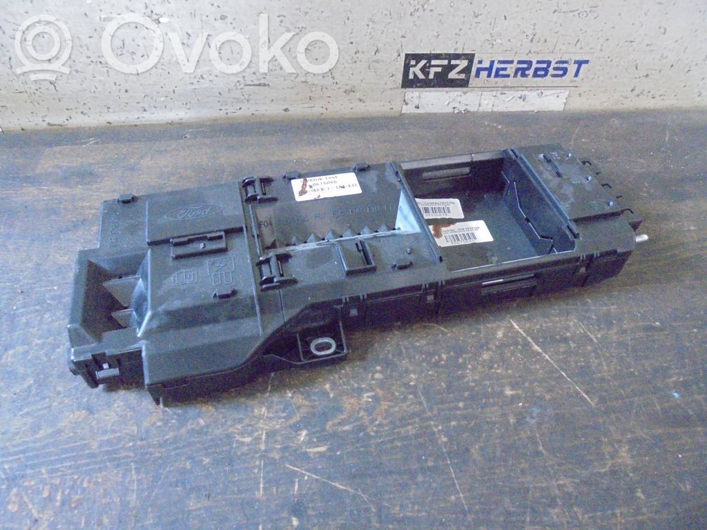 Ford Transit Custom Sulakerasiasarja 