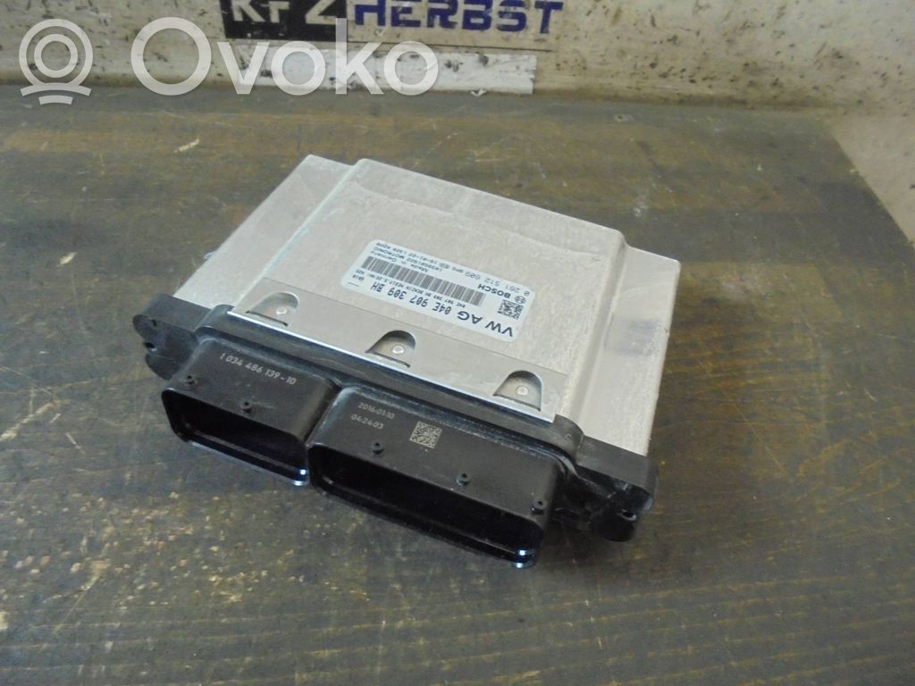 Volkswagen Golf Sportsvan Engine control unit/module 