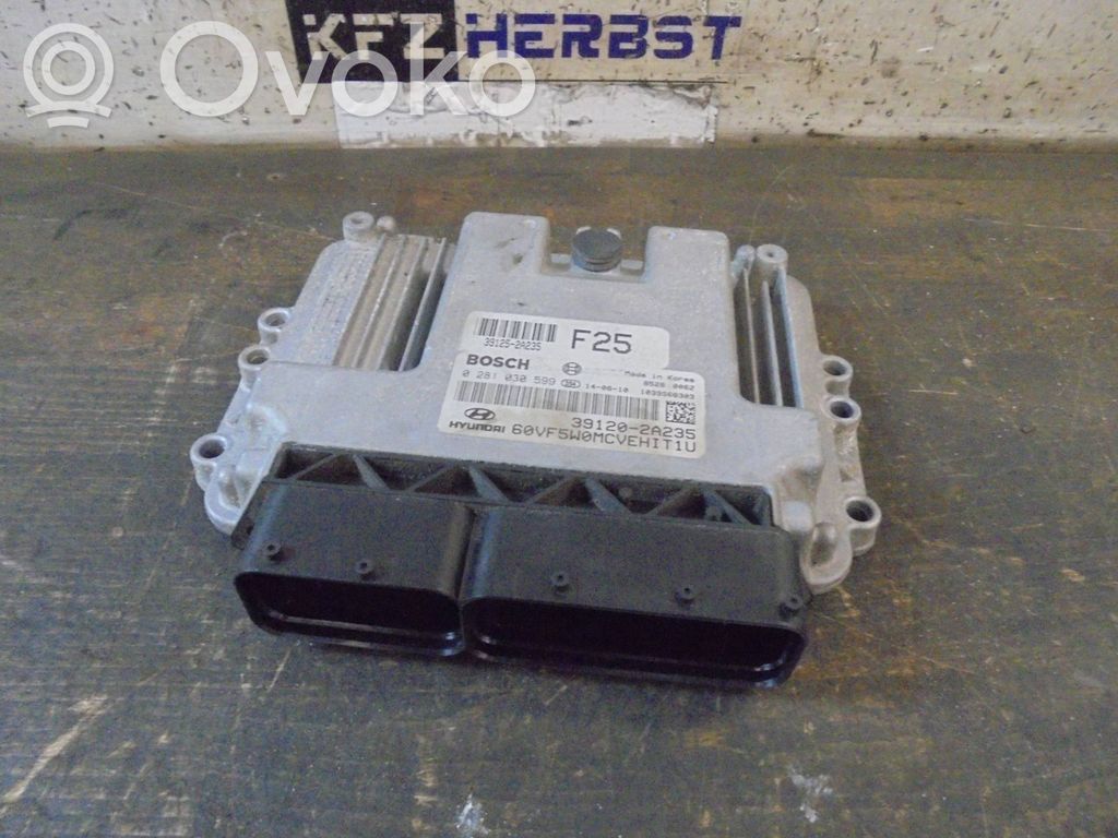 Hyundai i40 Unitate/modul de control motor 