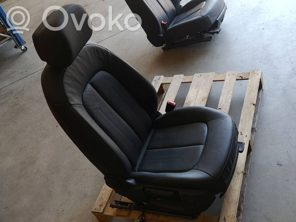 Fotel przedni pasażera   VOLLLEDER,VOLLLEDER,25D,4G0881806D,4G8881516,8K0881106R,VOLLLEDER