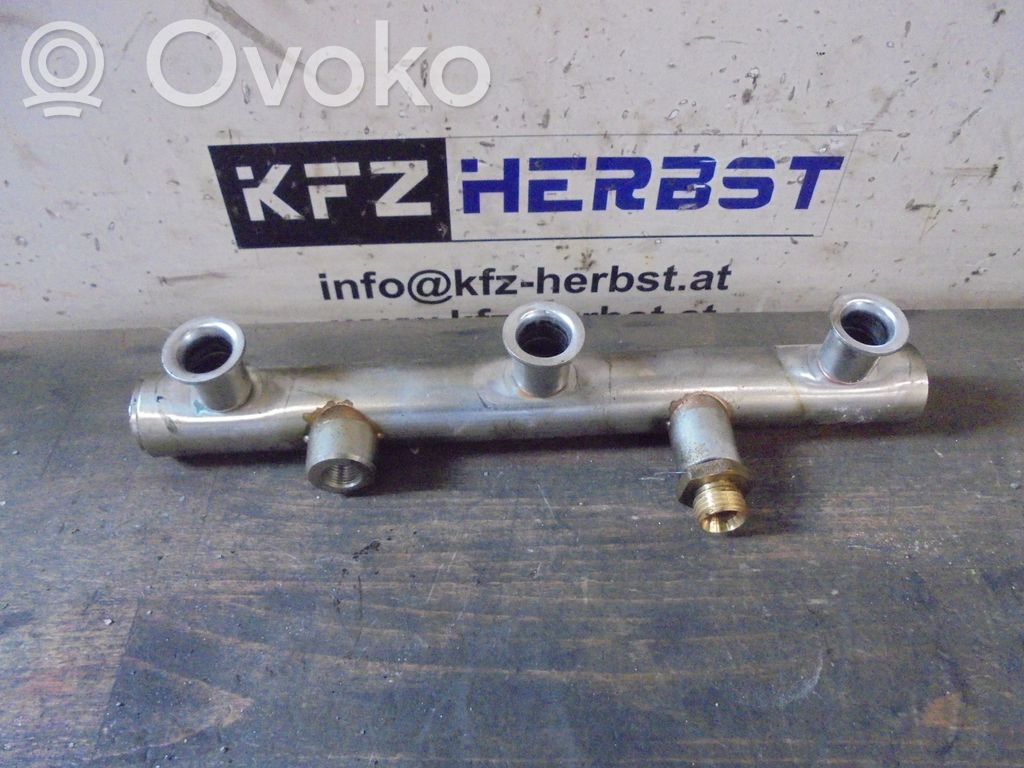 Audi A5 8T 8F Polttoainepääputki 