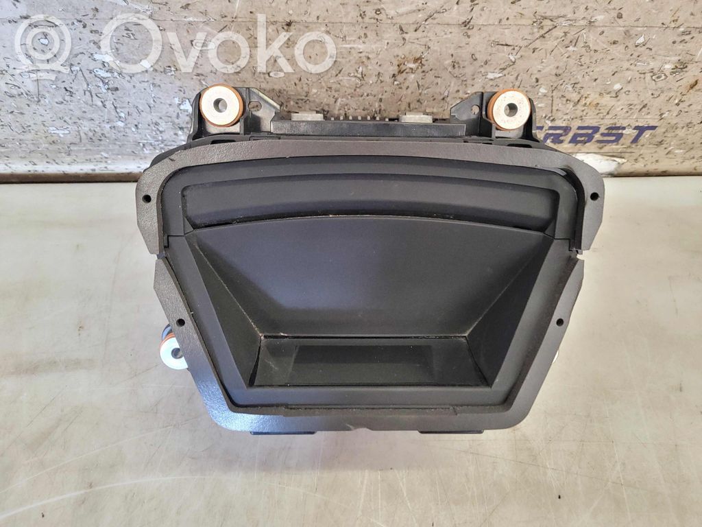 BMW 2 F46 Screen/display/small screen 
