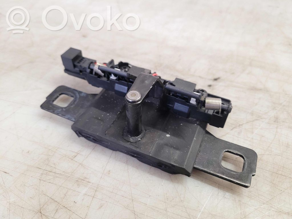 Tailgate/trunk/boot lock/catch/latch   80A827507A,80A827507A,80C959121A,80A827507A,80C959121A