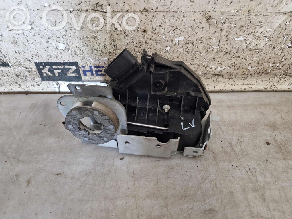 Ford Transit Priekšpusē slēdzene 